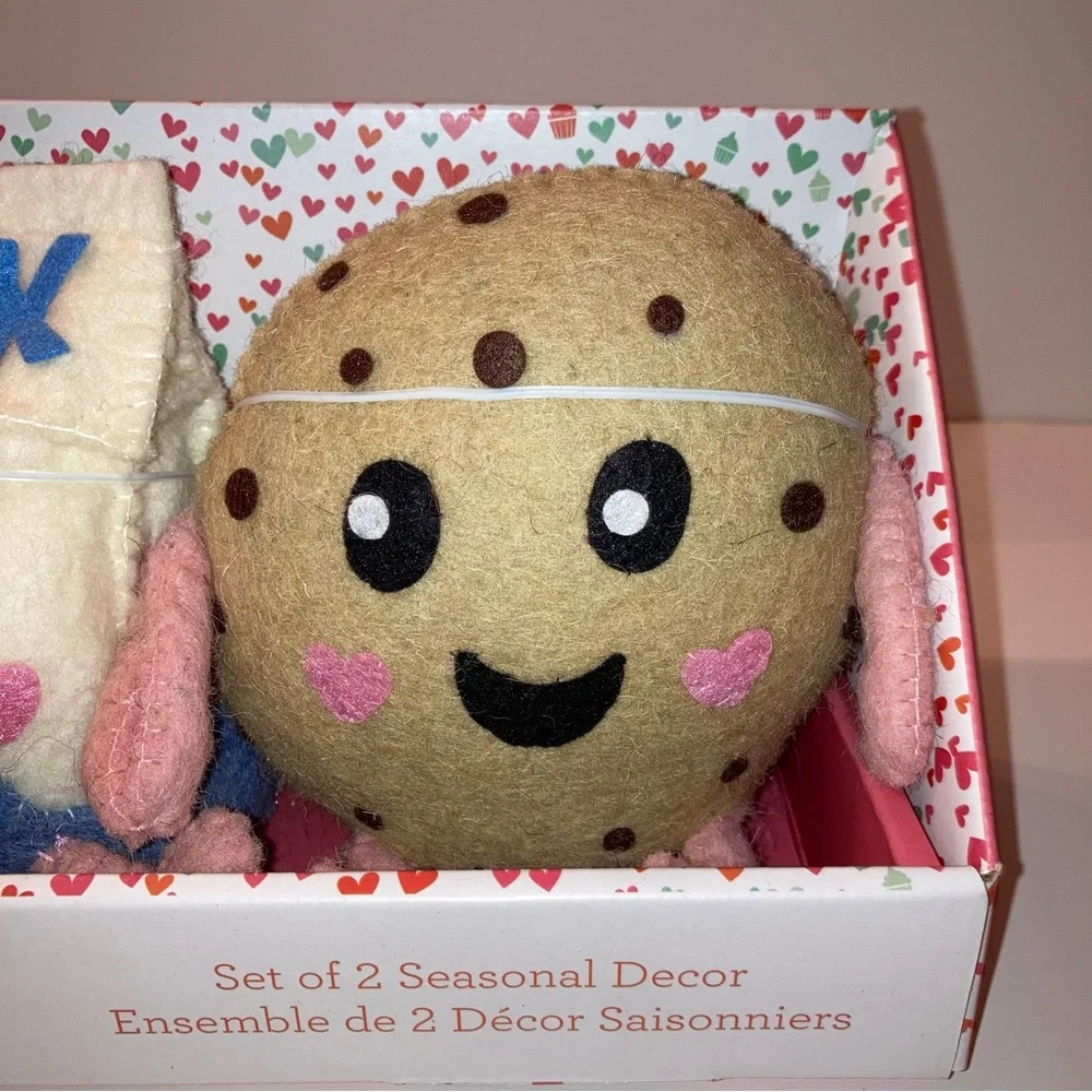 Love and Cupcakes Milk Cookie Plush Set Limited Edition Whimsy Spring Plushies - Picture 6 of 15